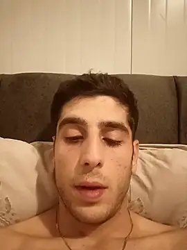 arenn1997 online show from December 20, 2025, 12:24 am