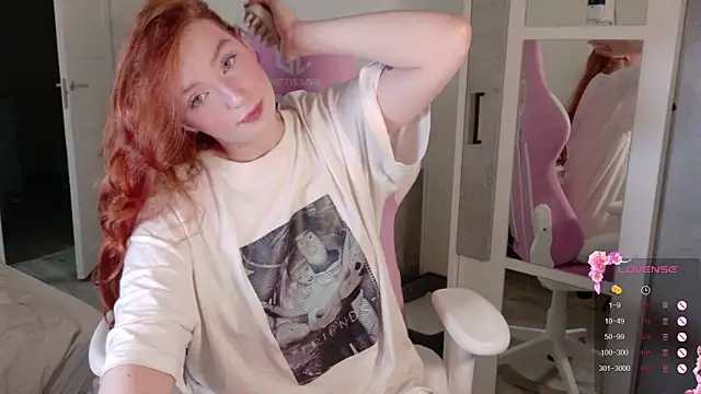 cinnabon girls online show from November 14, 2025, 7:06 pm