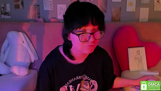 Snapshot of dreamgirllovee chatting on March 3, 2025, 6:20 am dreamgirllovee online show from March 3, 2025, 6:20 am