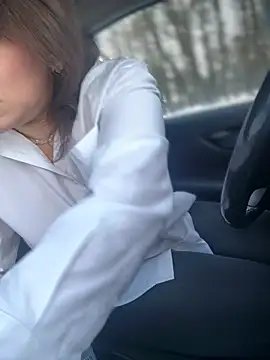 Snapshot of ZhenjaPoledance chatting on February 17, 2026, 6:33 am ZhenjaPoledance online show from February 17, 2026, 6:33 am