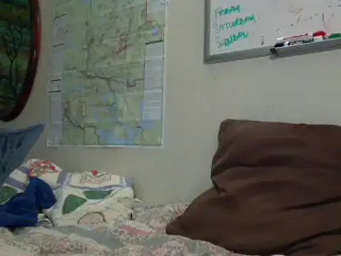 Snapshot of PeterDerzzz chatting on November 17, 2025, 4:44 pm PeterDerzzz online show from November 17, 2025, 4:44 pm