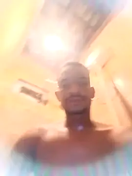 Snapshot of Ursonego chatting on October 2, 2025, 11:30 pm Ursonego online show from October 2, 2025, 11:30 pm