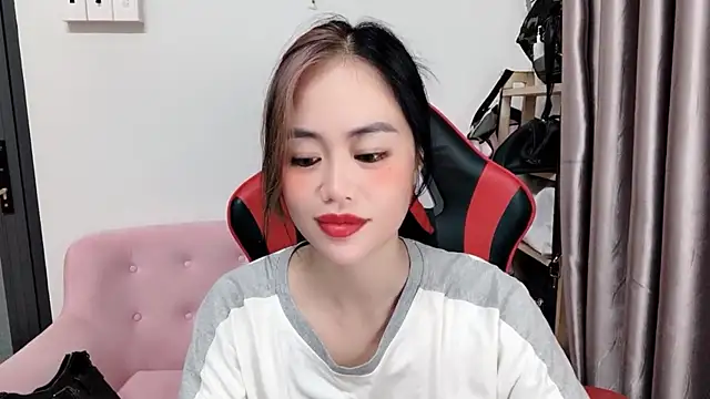 witch-39 online show from December 19, 2025, 5:04 pm