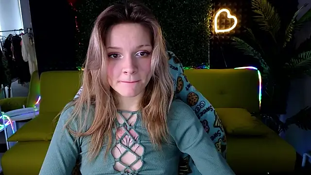 LitaBrom online show from March 13, 2025, 7:53 am