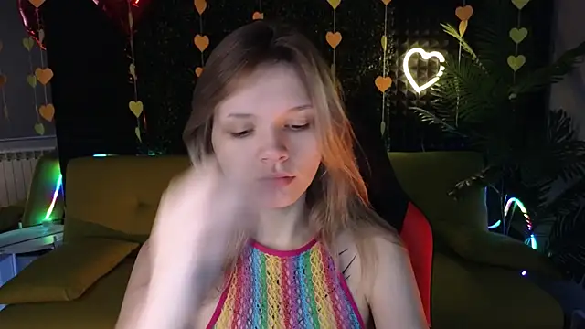 LitaBrom online show from February 20, 2025, 1:14 am