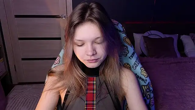 LitaBrom online show from March 4, 2025, 1:12 am