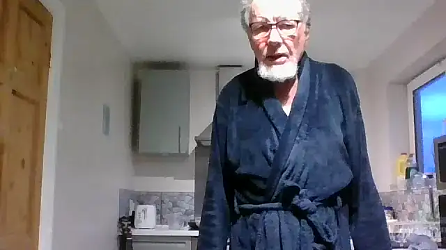 jimmybenido online show from February 17, 2026, 5:43 pm