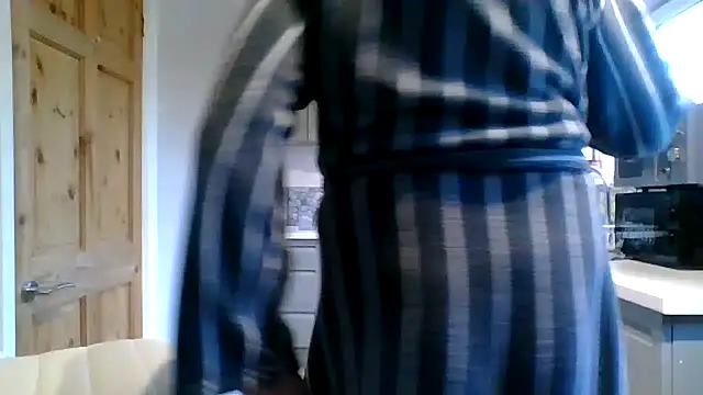 jimmybenido online show from April 1, 2026, 4:37 pm