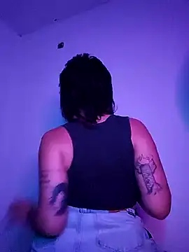 xmoira3x online show from February 7, 2025, 12:42 am