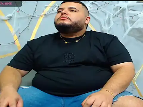 Snapshot of damian_chubby chatting on October 28, 2025, 12:55 am damian chubby online show from October 28, 2025, 12:55 am