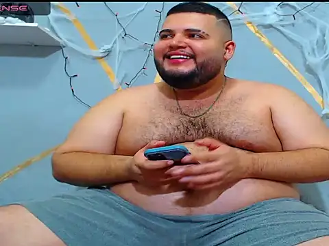 Snapshot of damian_chubby chatting on October 26, 2025, 8:31 pm damian chubby online show from October 26, 2025, 8:31 pm