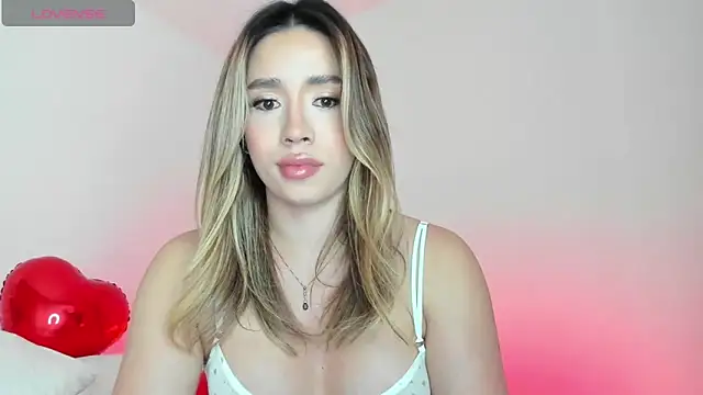 honeyann08 online show from February 14, 2025, 8:26 pm