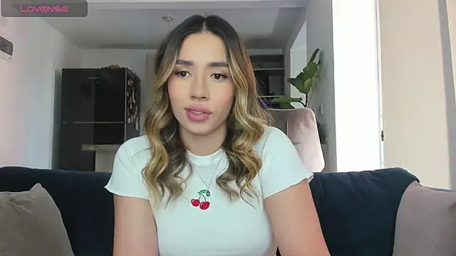 honeyann08 online show from February 21, 2025, 7:32 pm