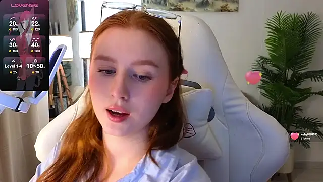 Snapshot of Meow_babe chatting on February 23, 2025, 1:42 pm Meow babe online show from February 23, 2025, 1:42 pm