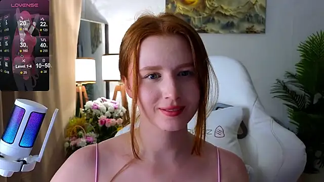 Snapshot of Meow_babe chatting on March 14, 2025, 8:28 pm Meow babe online show from March 14, 2025, 8:28 pm