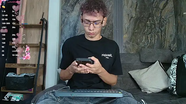 Daviid laidd online show from February 20, 2026, 7:49 pm