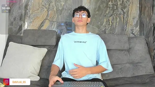 Snapshot of Daviid_laidd chatting on November 6, 2025, 9:30 pm Daviid laidd online show from November 6, 2025, 9:30 pm