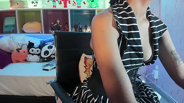 Snapshot of IamNayuta chatting on October 31, 2025, 1:08 pm IamNayuta online show from October 31, 2025, 1:08 pm