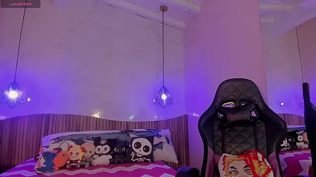 Snapshot of IamNayuta chatting on December 14, 2025, 8:36 pm IamNayuta online show from December 14, 2025, 8:36 pm