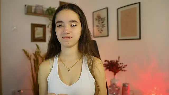 Snapshot of Gia_Paige18 chatting on October 5, 2025, 8:16 am Gia Paige18 online show from October 5, 2025, 8:16 am