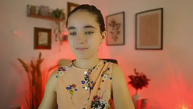 Snapshot of Gia_Paige18 chatting on September 23, 2025, 1:07 pm Gia Paige18 online show from September 23, 2025, 1:07 pm