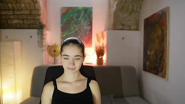 Snapshot of Gia_Paige18 chatting on March 20, 2025, 12:00 pm Gia Paige18 online show from March 20, 2025, 12:00 pm