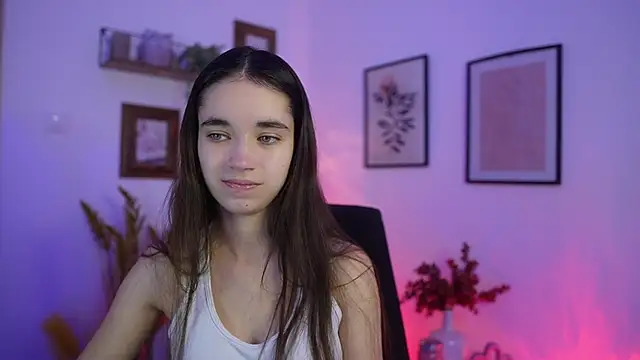 Snapshot of Gia_Paige18 chatting on November 30, 2025, 2:29 pm Gia Paige18 online show from November 30, 2025, 2:29 pm