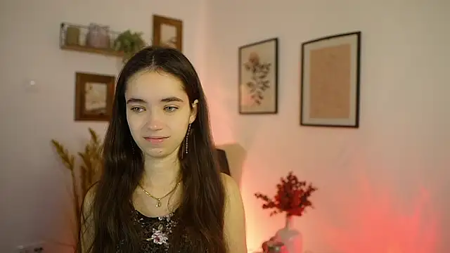 Snapshot of Gia_Paige18 chatting on October 12, 2025, 8:16 am Gia Paige18 online show from October 12, 2025, 8:16 am