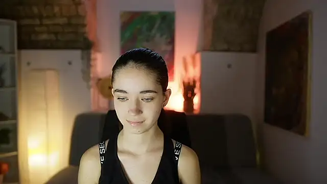 Snapshot of Gia_Paige18 chatting on March 13, 2025, 9:10 am Gia Paige18 online show from March 13, 2025, 9:10 am