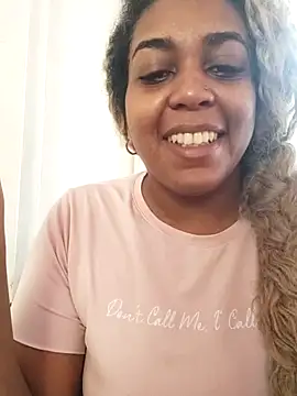 Snapshot of ELLA_KELLY chatting on December 5, 2025, 12:04 pm ELLA KELLY online show from December 5, 2025, 12:04 pm