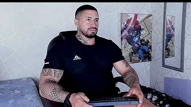 Snapshot of Cristian_Walker chatting on January 8, 2026, 12:33 pm Cristian Walker online show from January 8, 2026, 12:33 pm