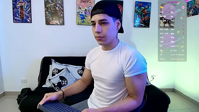 Snapshot of jonathanjoestar_ chatting on May 15, 2026, 8:29 pm jonathanjoestar online show from May 15, 2026, 8:29 pm