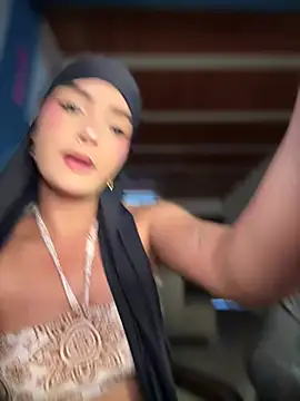 Snapshot of lalilamassu1 chatting on February 25, 2026, 10:31 pm lalilamassu1 online show from February 25, 2026, 10:31 pm