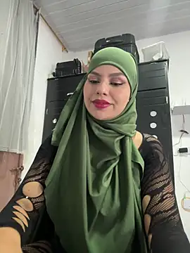 lalilamassu1 online show from March 5, 2025, 2:56 pm