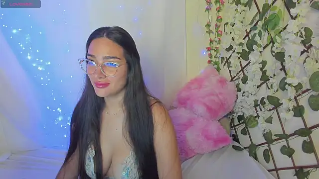 zara41 online show from April 23, 2026, 4:52 pm