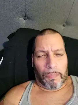 Just2much online show from October 6, 2025, 4:41 pm