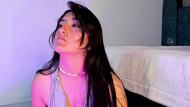 Kathia Morelli online show from March 17, 2025, 12:57 pm