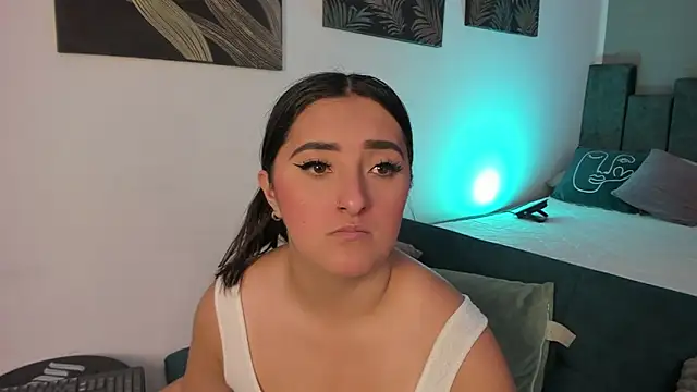 Kathia Morelli online show from September 20, 2025, 12:21 pm