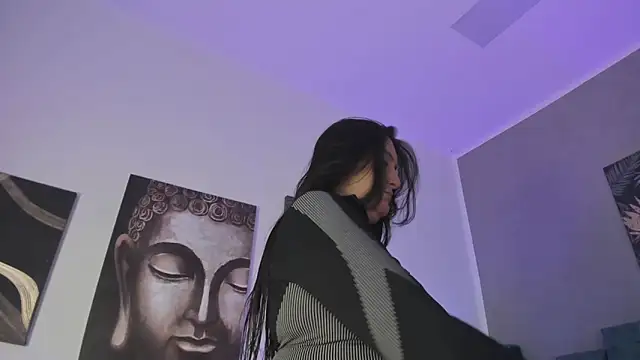 Kathia Morelli online show from April 17, 2026, 11:46 am