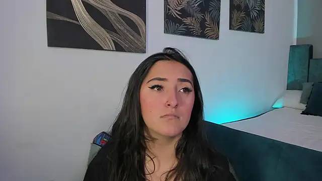 Kathia Morelli online show from October 7, 2025, 11:55 am