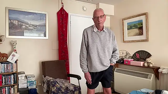 Snapshot of cutaboverest chatting on October 4, 2025, 3:02 pm cutaboverest online show from October 4, 2025, 3:02 pm