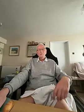 cutaboverest online show from February 4, 2026, 4:02 pm