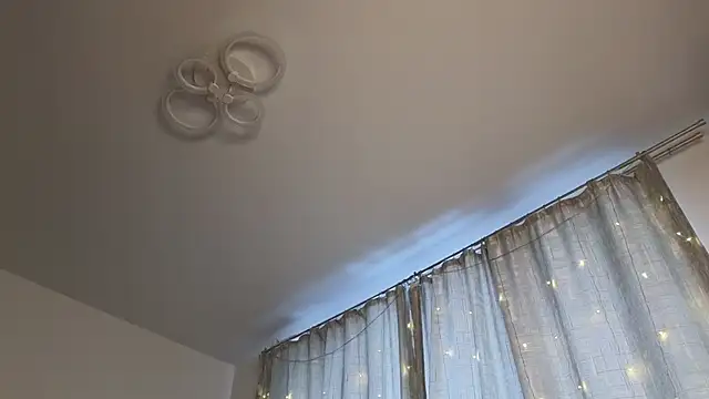  eva queen online show from March 4, 2026, 11:51 am