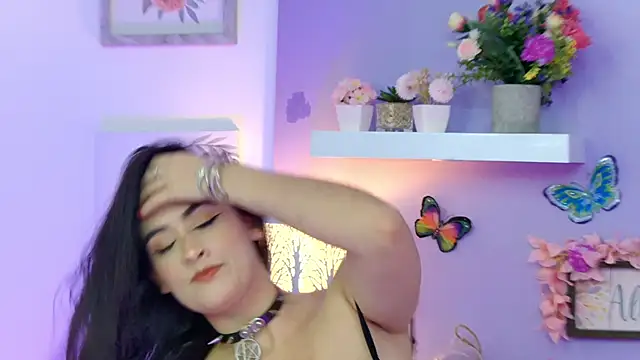 Snapshot of ChloeRem chatting on November 6, 2025, 11:53 pm ChloeRem online show from November 6, 2025, 11:53 pm