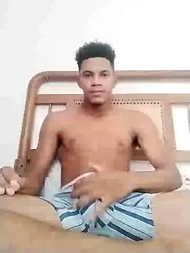 Snapshot of Gutierrez6383 chatting on January 28, 2025, 7:00 pm Gutierrez6383 online show from January 28, 2025, 7:00 pm