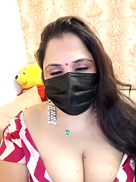 Snapshot of Jiya22 chatting on December 16, 2025, 5:39 pm Jiya22 online show from December 16, 2025, 5:39 pm