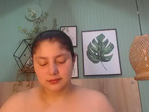 Snapshot of george_jonnes chatting on November 13, 2025, 10:08 am george jonnes online show from November 13, 2025, 10:08 am