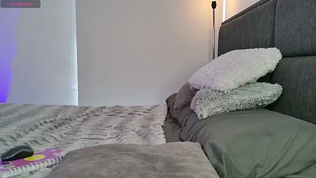 Snapshot of lady_ni_ chatting on November 7, 2025, 1:04 pm lady ni online show from November 7, 2025, 1:04 pm