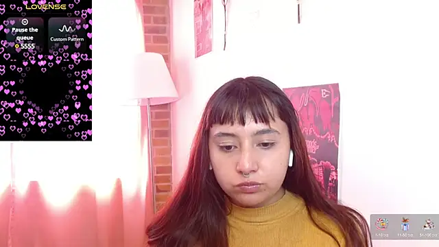 Snapshot of emitaa17228o chatting on March 10, 2025, 6:23 pm emitaa17228o online show from March 10, 2025, 6:23 pm