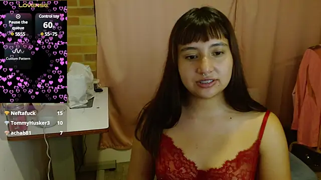 Snapshot of emitaa17228o chatting on January 14, 2025, 9:30 pm emitaa17228o online show from January 14, 2025, 9:30 pm